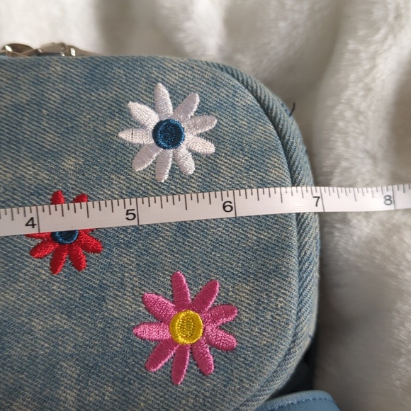 No boundaries denim crossbody purse - Picture 7 of 9